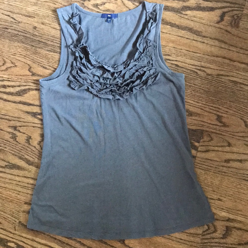 Gap ruffle tank